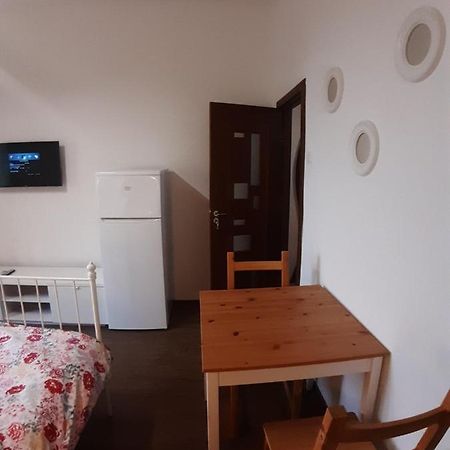 Romantic Calm Apartments Piata Universitate 부쿠레슈티 외부 사진