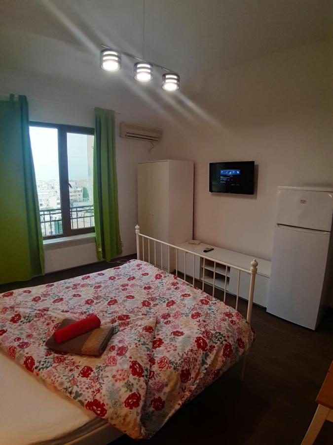Romantic Calm Apartments Piata Universitate 부쿠레슈티 외부 사진